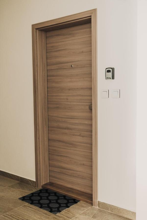 New Equipped Apartment In The City Center Pilsen Exterior photo